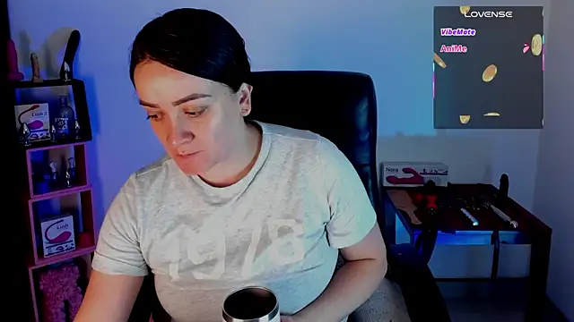 Snapshot of sara_goodgirl13 chatting on 09/28/25, 01:27 sara goodgirl13 online show from 09/28/25, 01:27