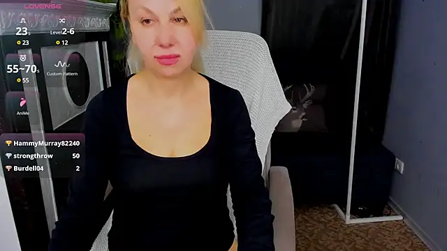 Snapshot of Anny_Jey_ chatting on 02/28/25, 05:15 Anny Jey online show from 02/28/25, 05:15