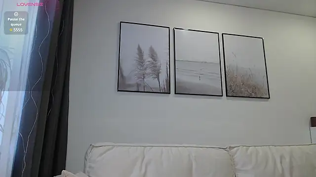 Snapshot of Linaa_Land chatting on 01/27/25, 09:13 Linaa Land online show from 01/27/25, 09:13