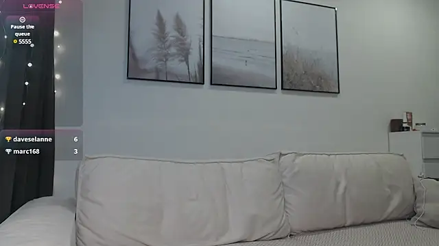 Snapshot of Linaa_Land chatting on 01/30/25, 06:00 Linaa Land online show from 01/30/25, 06:00