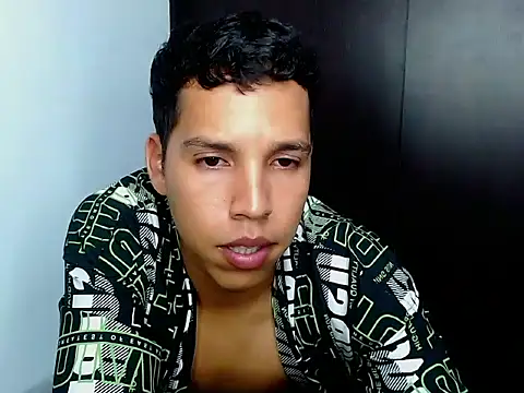 loggganfross online show from 04/15/26, 03:57