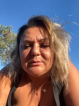 MikyVesela online show from 09/23/25, 02:42