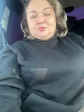 Snapshot of MikyVesela chatting on 03/15/26, 08:31 MikyVesela online show from 03/15/26, 08:31