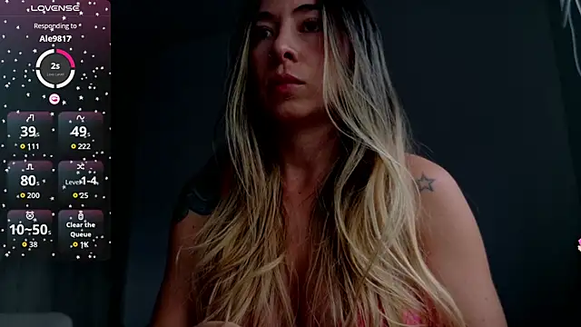 Snapshot of _arianalzate_ chatting on 06/11/26, 10:41 arianalzate online show from 06/11/26, 10:41