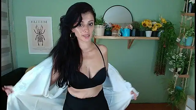 Aliiz 01 online show from 02/21/25, 05:31