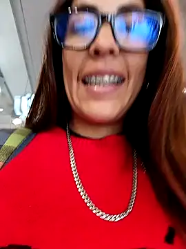 Snapshot of Lena-32 chatting on 12/27/24, 03:26 Lena-32 online show from 12/27/24, 03:26