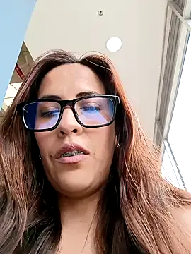 Snapshot of Lena-32 chatting on 02/18/25, 04:48 Lena-32 online show from 02/18/25, 04:48