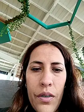 Snapshot of Lena-32 chatting on 03/04/25, 04:09 Lena-32 online show from 03/04/25, 04:09