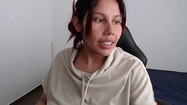 Snapshot of Ashley_A chatting on 02/01/25, 06:19 Ashley A online show from 02/01/25, 06:19