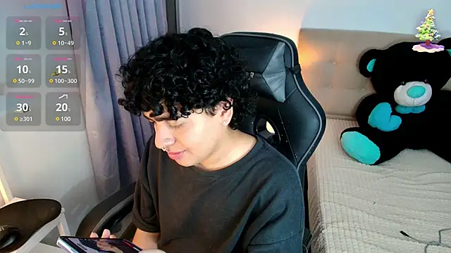 Snapshot of _nickconnor01 chatting on 12/05/24, 11:29 nickconnor01 online show from 12/05/24, 11:29