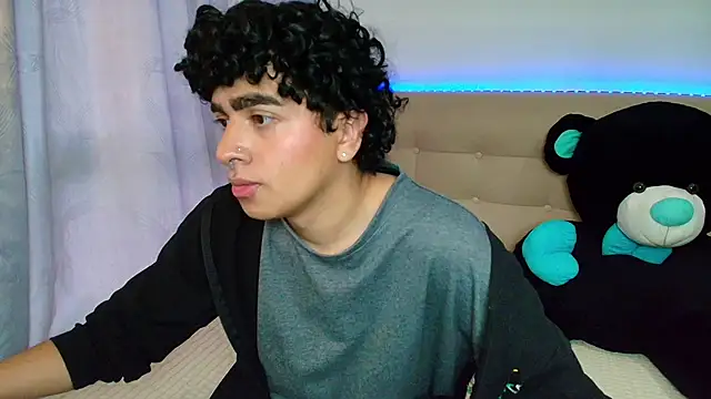 Snapshot of _nickconnor01 chatting on 12/27/24, 10:16 nickconnor01 online show from 12/27/24, 10:16