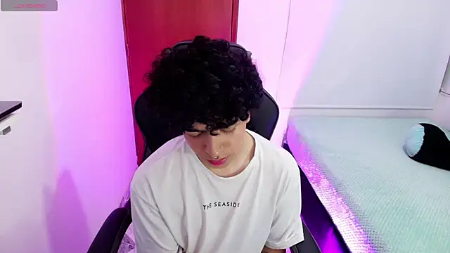 Snapshot of _nickconnor01 chatting on 03/11/25, 08:20 nickconnor01 online show from 03/11/25, 08:20