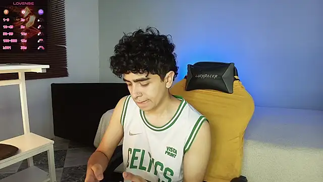 Snapshot of _nickconnor01 chatting on 09/30/25, 02:38 nickconnor01 online show from 09/30/25, 02:38