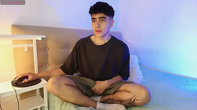 Snapshot of _nickconnor01 chatting on 10/26/25, 04:40 nickconnor01 online show from 10/26/25, 04:40