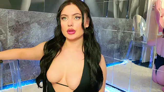 celia chanel online show from 03/04/25, 12:12