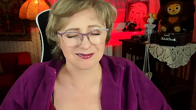 sugar vivien online show from 12/18/24, 12:07