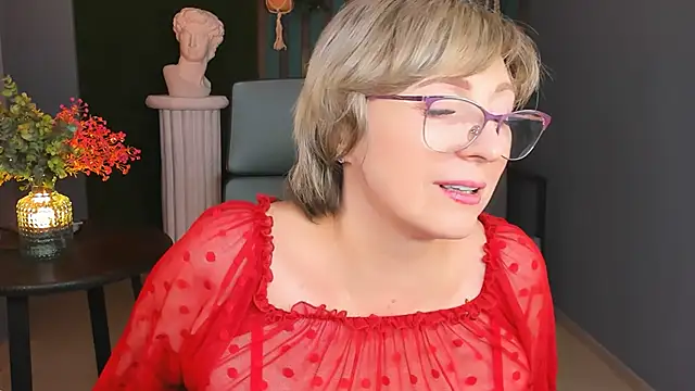 sugar vivien online show from 12/19/24, 07:29