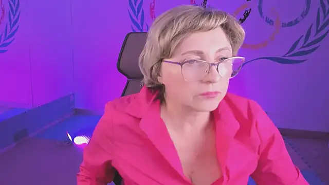 sugar vivien online show from 01/05/25, 04:27