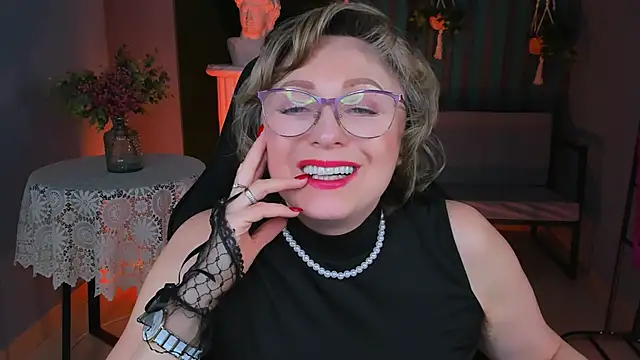 sugar vivien online show from 02/06/25, 07:18