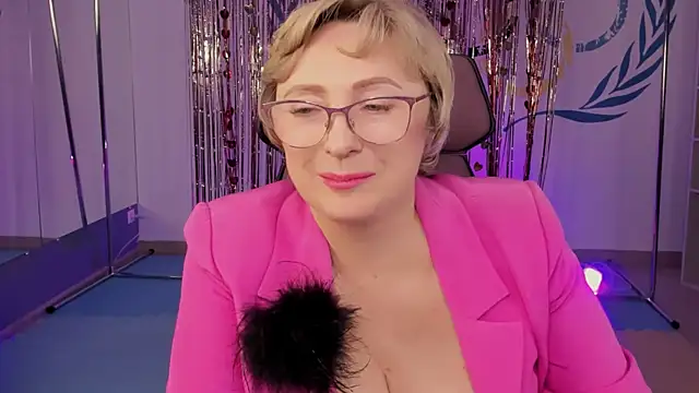 sugar vivien online show from 02/26/25, 12:14