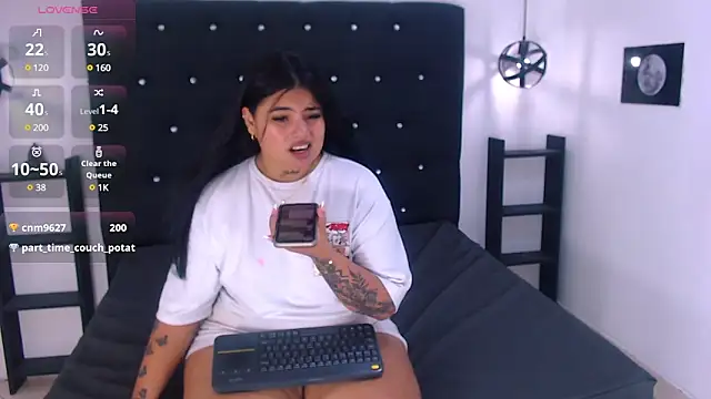 Snapshot of Mels_ chatting on 02/24/25, 10:36 Mels online show from 02/24/25, 10:36