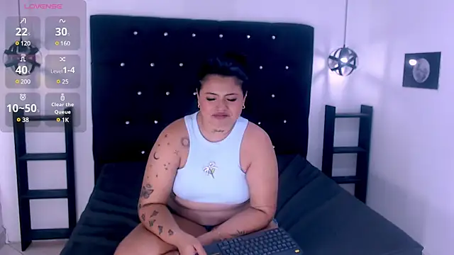 Snapshot of Mels_ chatting on 03/18/25, 10:15 Mels online show from 03/18/25, 10:15