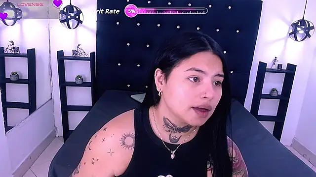 Snapshot of Mels_ chatting on 10/08/25, 04:48 Mels online show from 10/08/25, 04:48