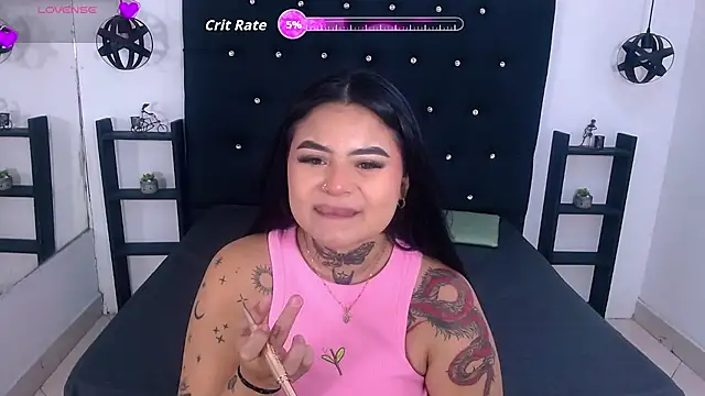 Snapshot of Mels_ chatting on 10/15/25, 05:13 Mels online show from 10/15/25, 05:13