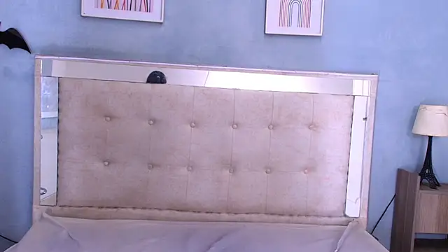 Snapshot of Mels_ chatting on 11/25/25, 04:29 Mels online show from 11/25/25, 04:29