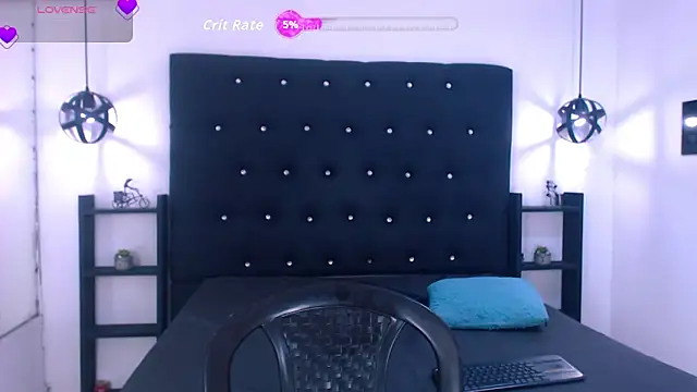 Snapshot of Mels_ chatting on 02/07/26, 05:38 Mels online show from 02/07/26, 05:38