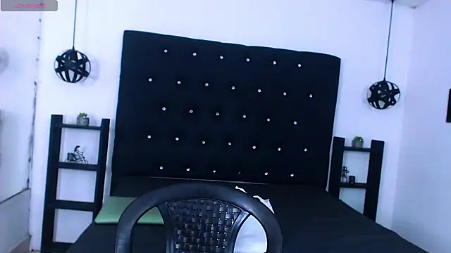 Snapshot of Mels_ chatting on 04/06/26, 06:42 Mels online show from 04/06/26, 06:42