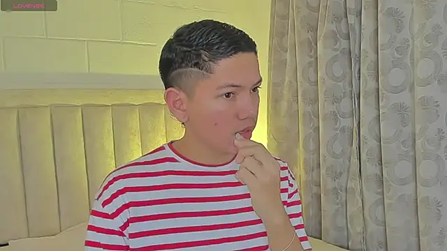 JulianRose 1 online show from 02/07/25, 11:12