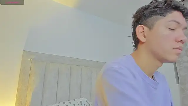 JulianRose 1 online show from 03/12/25, 10:37