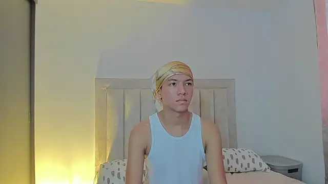 JulianRose 1 online show from 03/16/25, 11:27