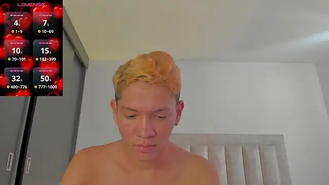 JulianRose 1 online show from 11/15/25, 01:18