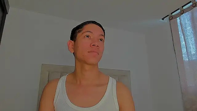 JulianRose 1 online show from 04/06/26, 11:55