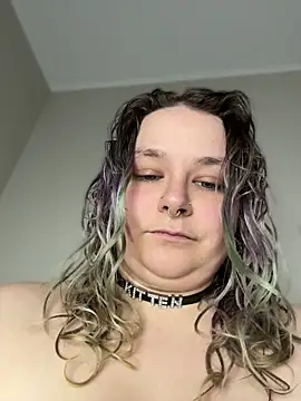 Snapshot of kitten0760 chatting on 06/08/26, 06:19 kitten0760 online show from 06/08/26, 06:19