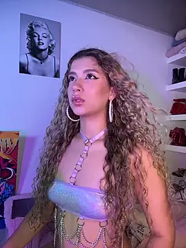 Snapshot of Melina-Smith chatting on 04/04/26, 10:07 Melina-Smith online show from 04/04/26, 10:07