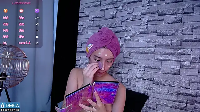 BellaOdisea online show from 02/21/25, 01:22