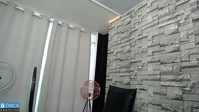 BellaOdisea online show from 03/17/25, 05:16