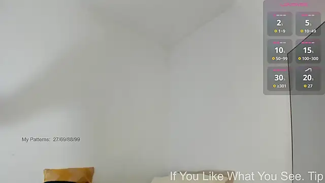 Snapshot of CirceJuno1 chatting on 12/14/25, 10:47 CirceJuno1 online show from 12/14/25, 10:47