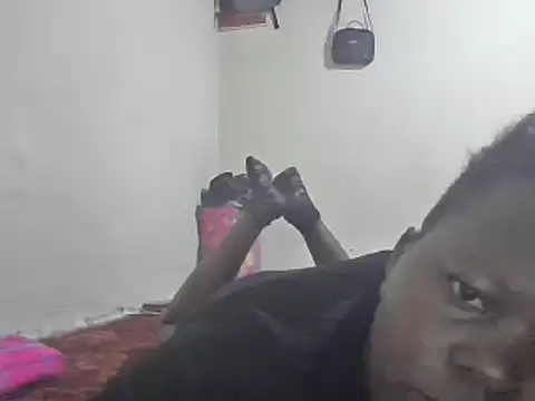 Snapshot of pritty-leila chatting on 03/22/25, 04:45 pritty-leila online show from 03/22/25, 04:45