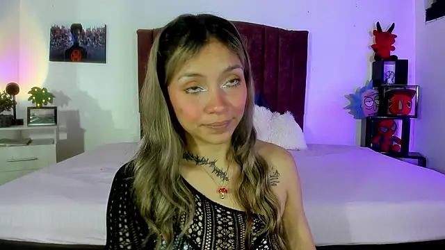 alisson zafiro  online show from 01/15/25, 09:13