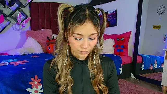 alisson zafiro  online show from 02/22/25, 03:12