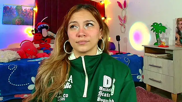 alisson zafiro  online show from 09/10/25, 03:06