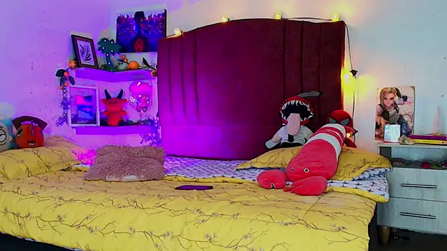 alisson zafiro  online show from 11/28/25, 03:09