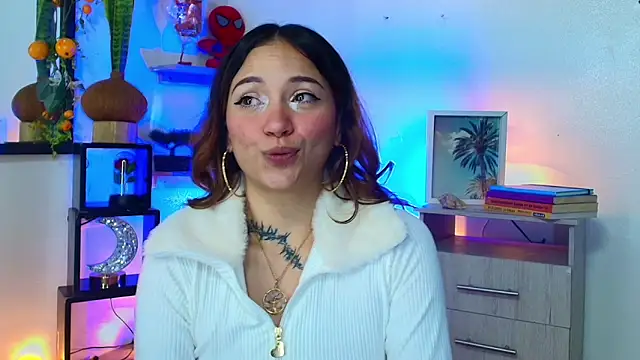 alisson zafiro  online show from 05/22/26, 03:24