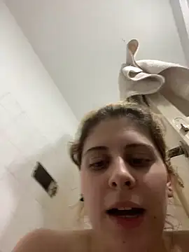 Snapshot of FlorBich chatting on 01/14/25, 01:58 FlorBich online show from 01/14/25, 01:58