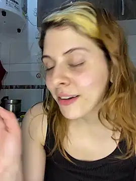 Snapshot of FlorBich chatting on 01/19/25, 06:53 FlorBich online show from 01/19/25, 06:53