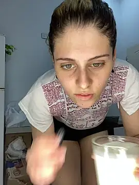 Snapshot of FlorBich chatting on 01/27/25, 11:54 FlorBich online show from 01/27/25, 11:54